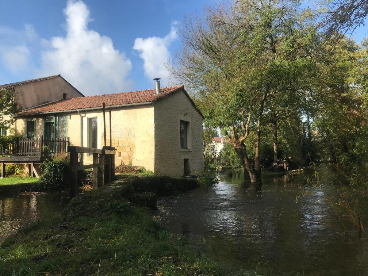 Ferienwohnung Ancien Moulin A Eau Sur La Seugne Mosnac  Exterior foto